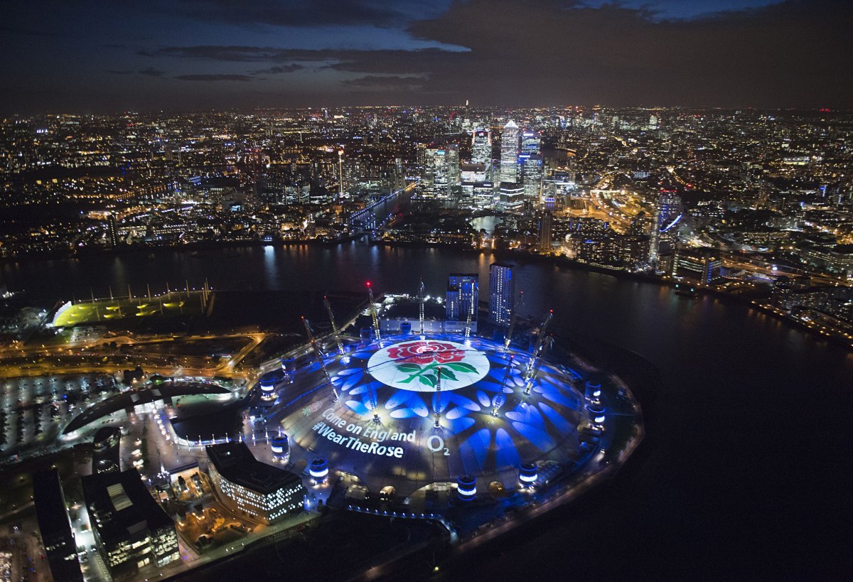 Overhead image of the O2 in London with a rose on the top and copy reading "Come On England #WearTheRose"