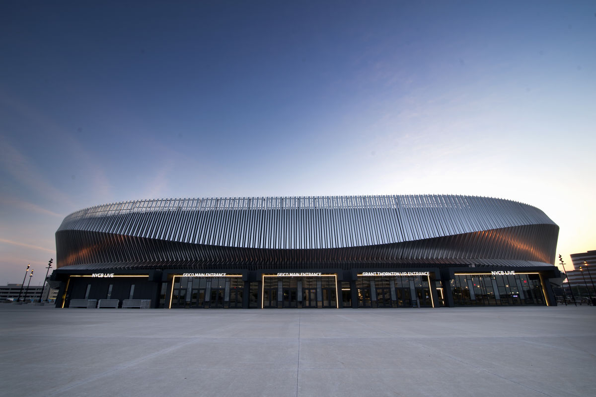 Exterior image of Nassau Veterans Memorial Coliseum