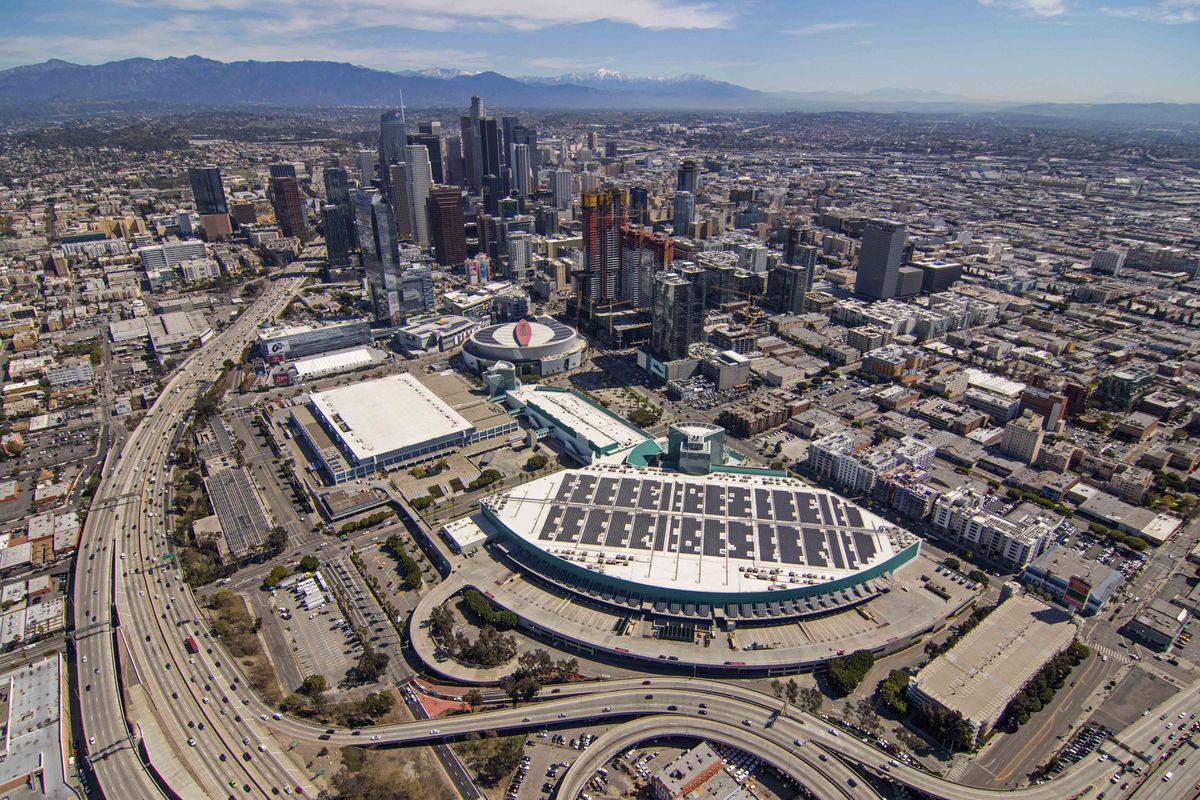 Los Angeles Plugs In Giant Solar Array At Los Angeles Convention