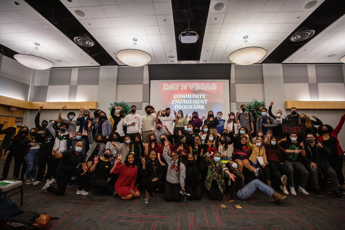 Students from University of Nevada, Las Vegas and AEG employees gather together for a group photo. 