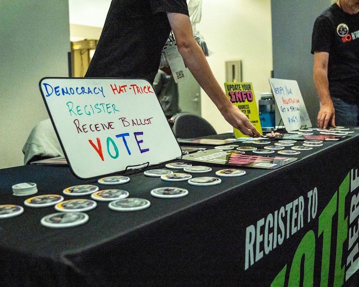 LA Kings voter registration drive.