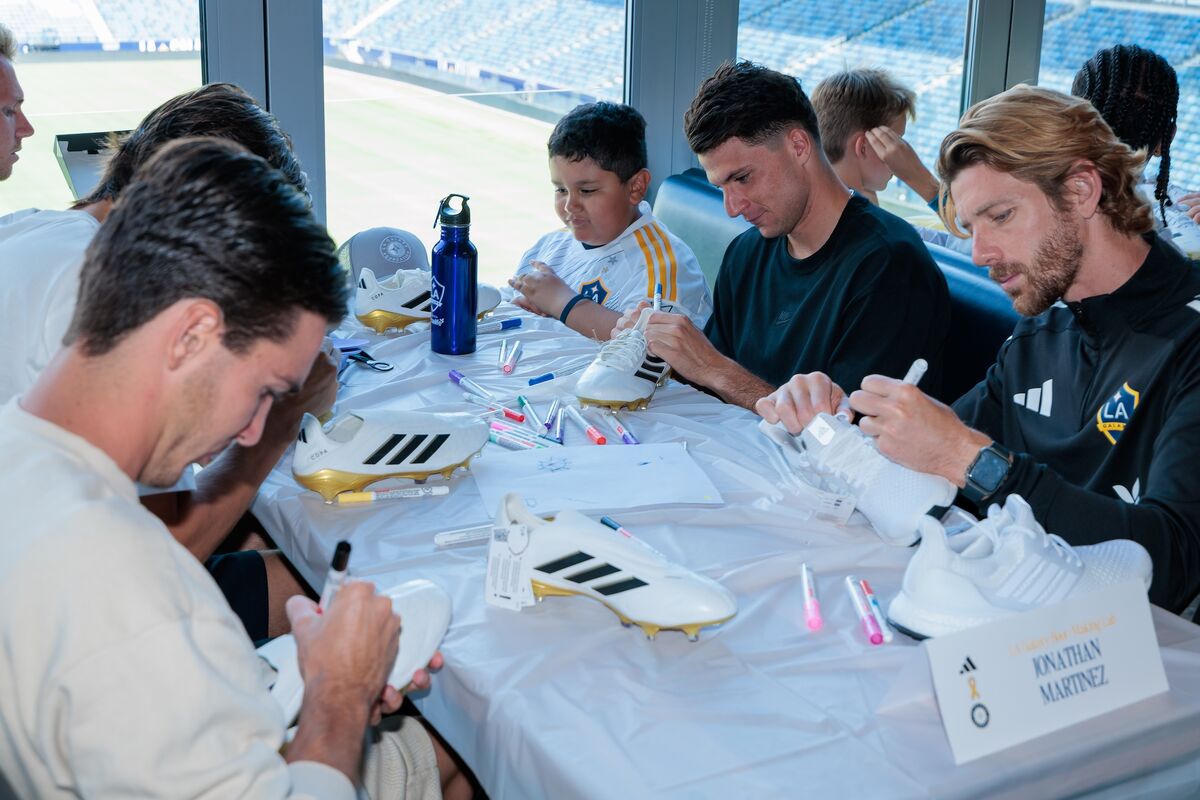 LA Galaxy and Adidas Host Third-Annual Boot Making Lab with Pediatric Cancer Patients from The Jessie Rees Foundation’s Never Ever Give Up Initiative