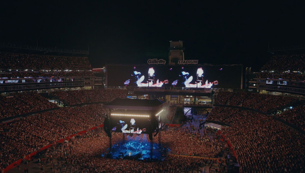 Zach Bryan performed Saturday, October 3 at Gillette Stadium setting record for the largest crowd for any event in the venue's h