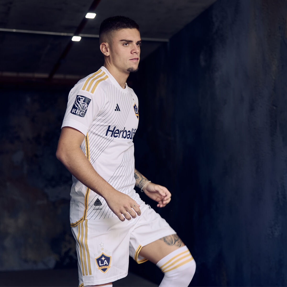 The Royal Bank of Canada (RBC)’s new partnership with the LA Galaxy includes a jersey sleeve partnership for the upcoming seas