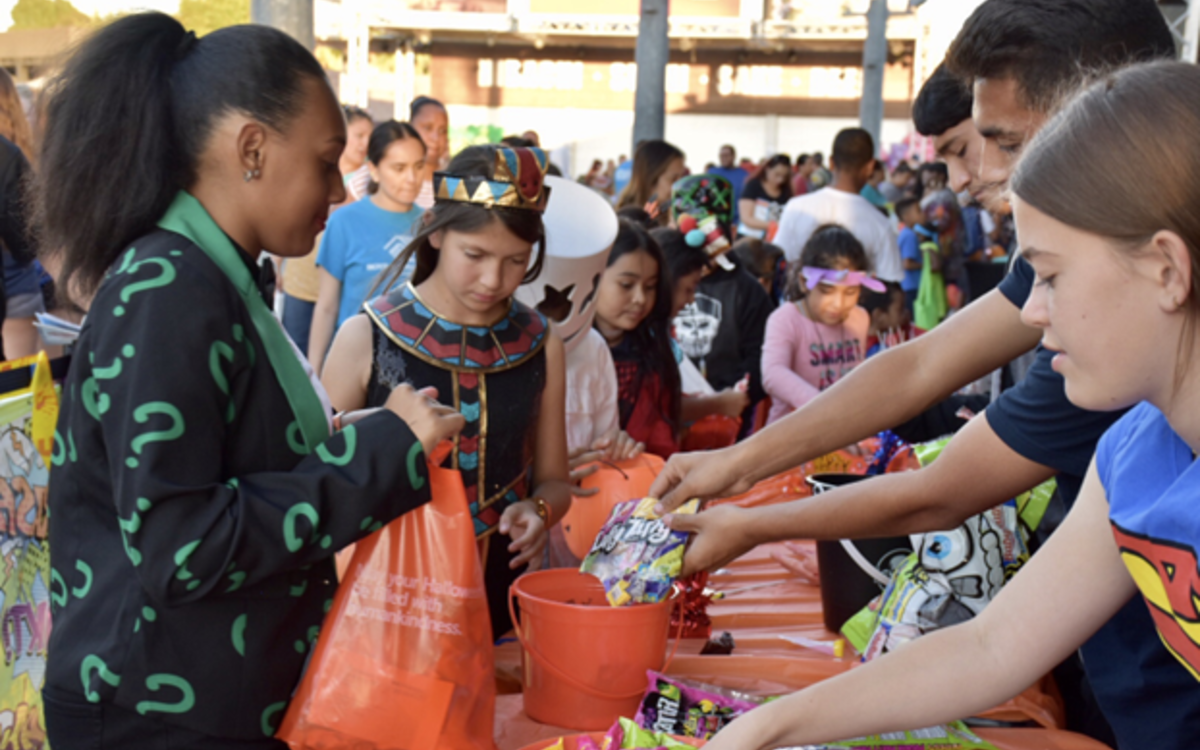 DHSP trick or treaters