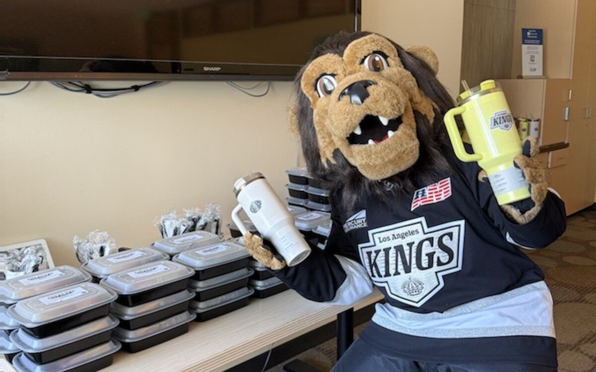 LA Kings Mascot Bailey in front of SuperFd lunches