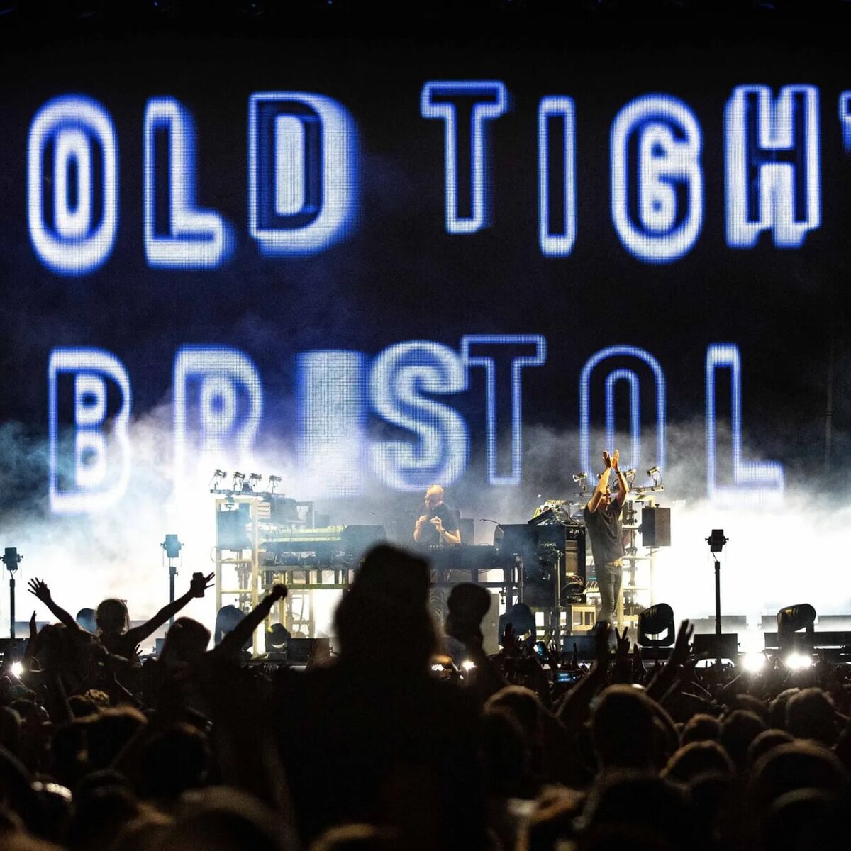 Fowards concert Hero